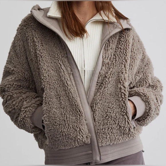 Varley Jackets & Blazers - Varley NWT Dylan Jacket Satellite Size S